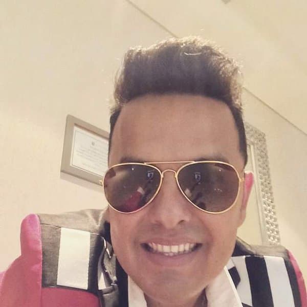 Carlos Adolfo Sarabia Rosales nació el 14 de Diciembre de 1975 en Mazatlán, Sinaloa.