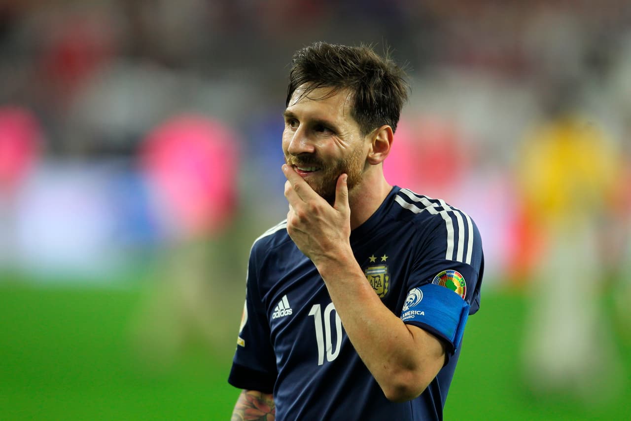 Pero lo que seguramente no sabías es que el jugador cambió a este look y prometió que no se la quitará hasta ganar la Copa América.