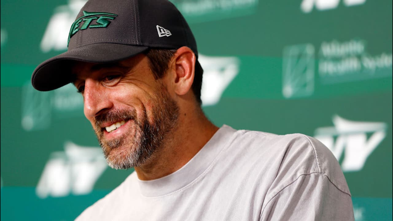 Aaron Rodgers prefirió vacacionar en vez de entrenar y pagará multa de 50 mil USD