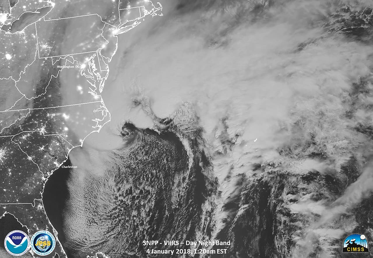 Las nubes heladas del atlántico norte se desplazan hacia el este del continente, impulsadas por la ‘Bomba Meteorológica’.