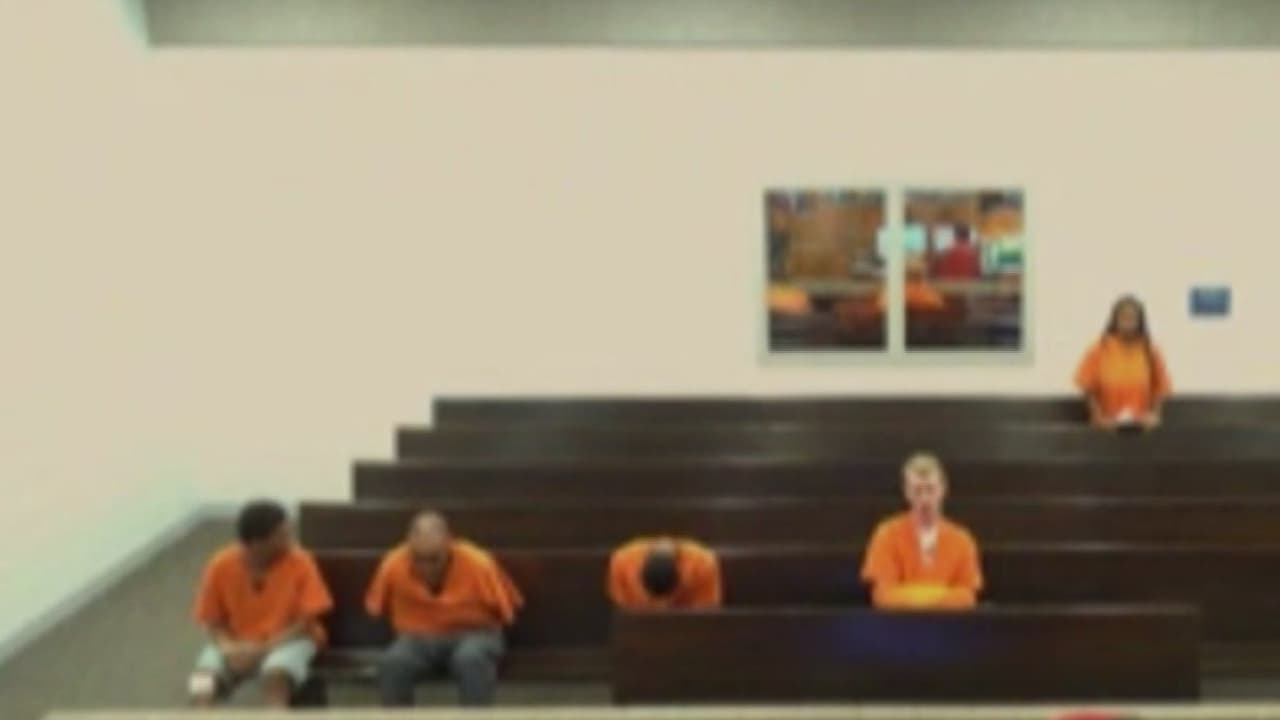 Madre de Houston es arrestada de nuevo tras dejar a varios niños solos en un apartamento