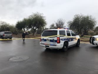 También hubo un miembro de la familia en la residencia durante el incidente.
<br>