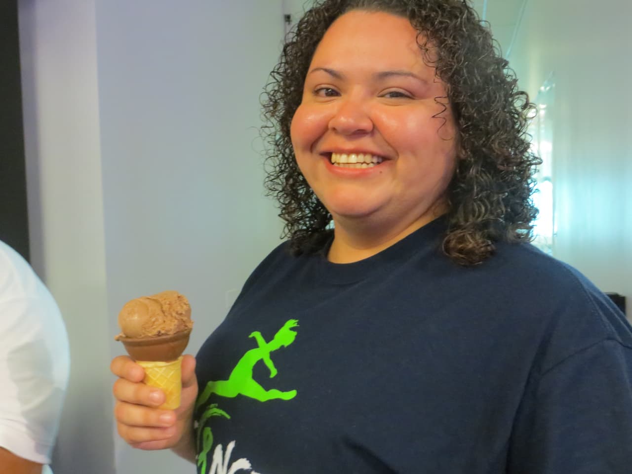 El equipo de Univision Chicago celebró estar a tu lado con un día de helado. Mira las fotos de la fiesta y mil gracias por tu preferencia.