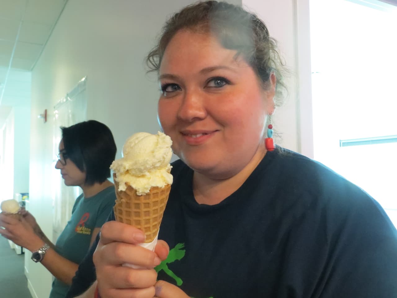 El equipo de Univision Chicago celebró estar a tu lado con un día de helado. Mira las fotos de la fiesta y mil gracias por tu preferencia.