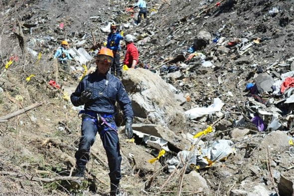 “Se trata de una zona escarpada y despoblada, cubierta por la nieve (…) solo se puede acceder a pie”, enfatizó. (Ministerio del Interior francés/DICOM/F. Pellier).
