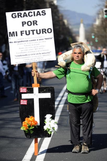 La reforma del mercado laboral incluye rebajar de 45 a 33 días por año trabajado la indemnización por despido.