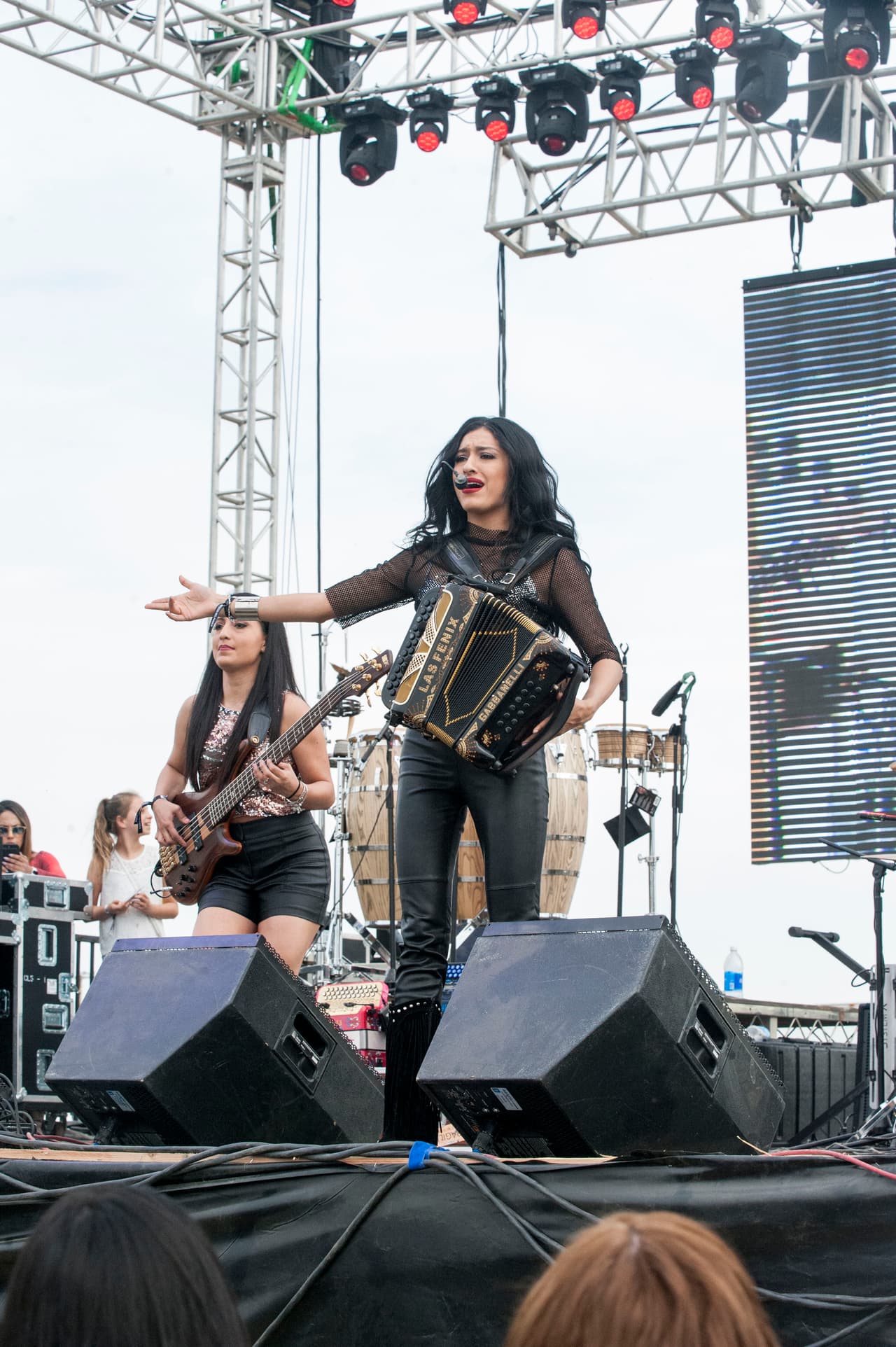 7 escenarios y mas de 50 artistas en 3 dias fueron los ingredientes para PuebloFest el 17 al 19 de marzo donde llegaron personas para disfrutar de todo el estado de California.