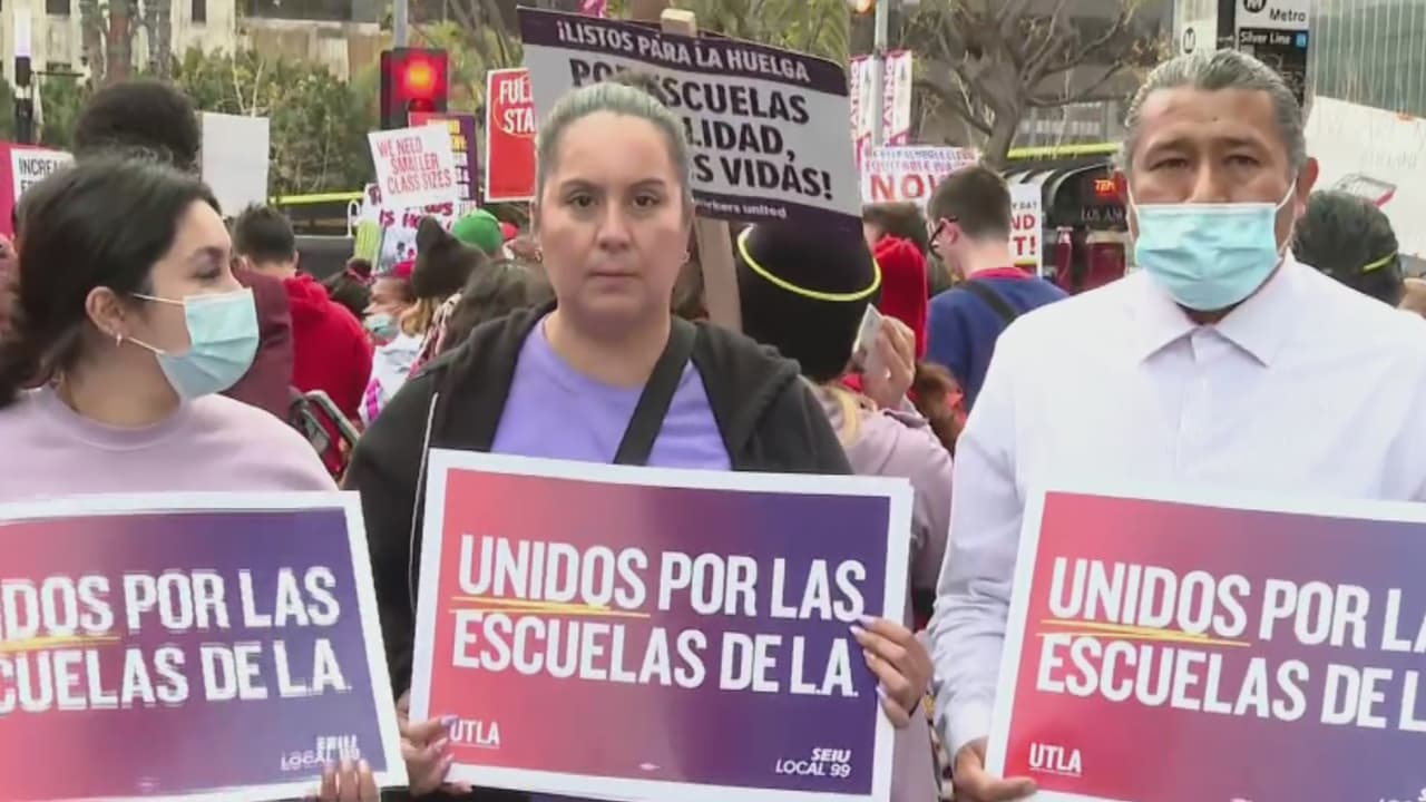  “Tenemos empleados que no tienen para comer”: trabajadores de LAUSD piden mejores salarios y beneficios