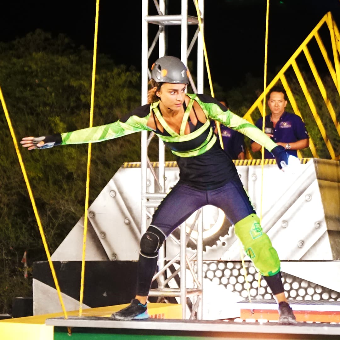 Estefanía Ahumada es una de las concursantes favoritas del público de Reto 4 Elementos para llegar a la final, su carácter, fuerza, destreza e inteligencia la han llevado a ganar varias de las competencias individuales y también grupales.