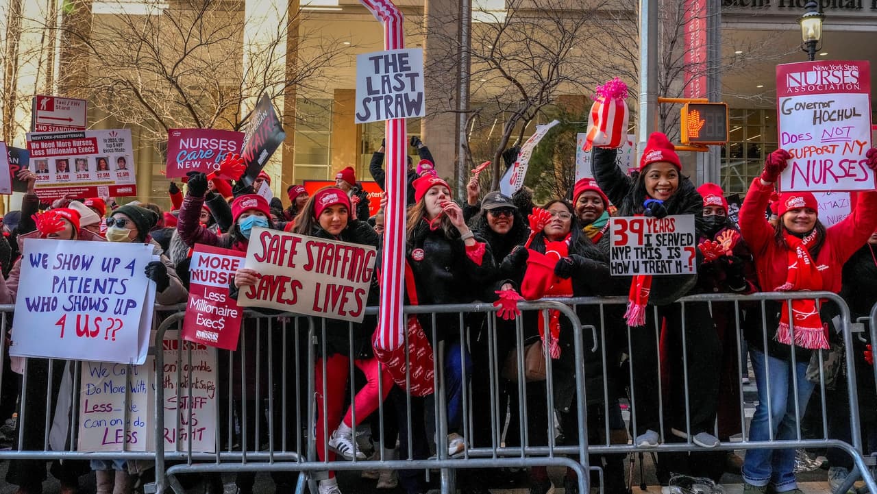 Huelga de enfermeras en Nueva York: Mount Sinai despide a tres trabajadoras