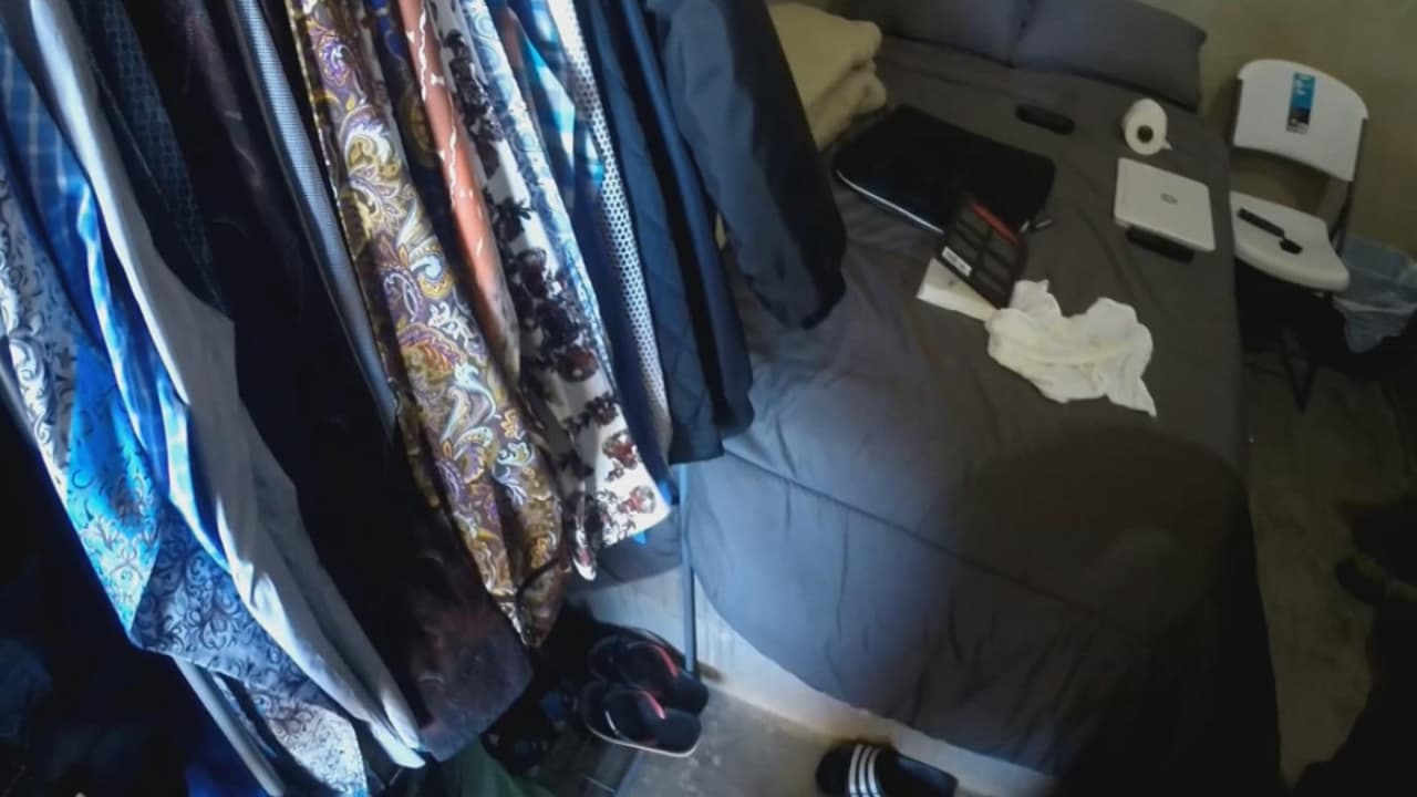 Video del escondite de "El Chapo" tras su encuentro con Kate y Sean Penn