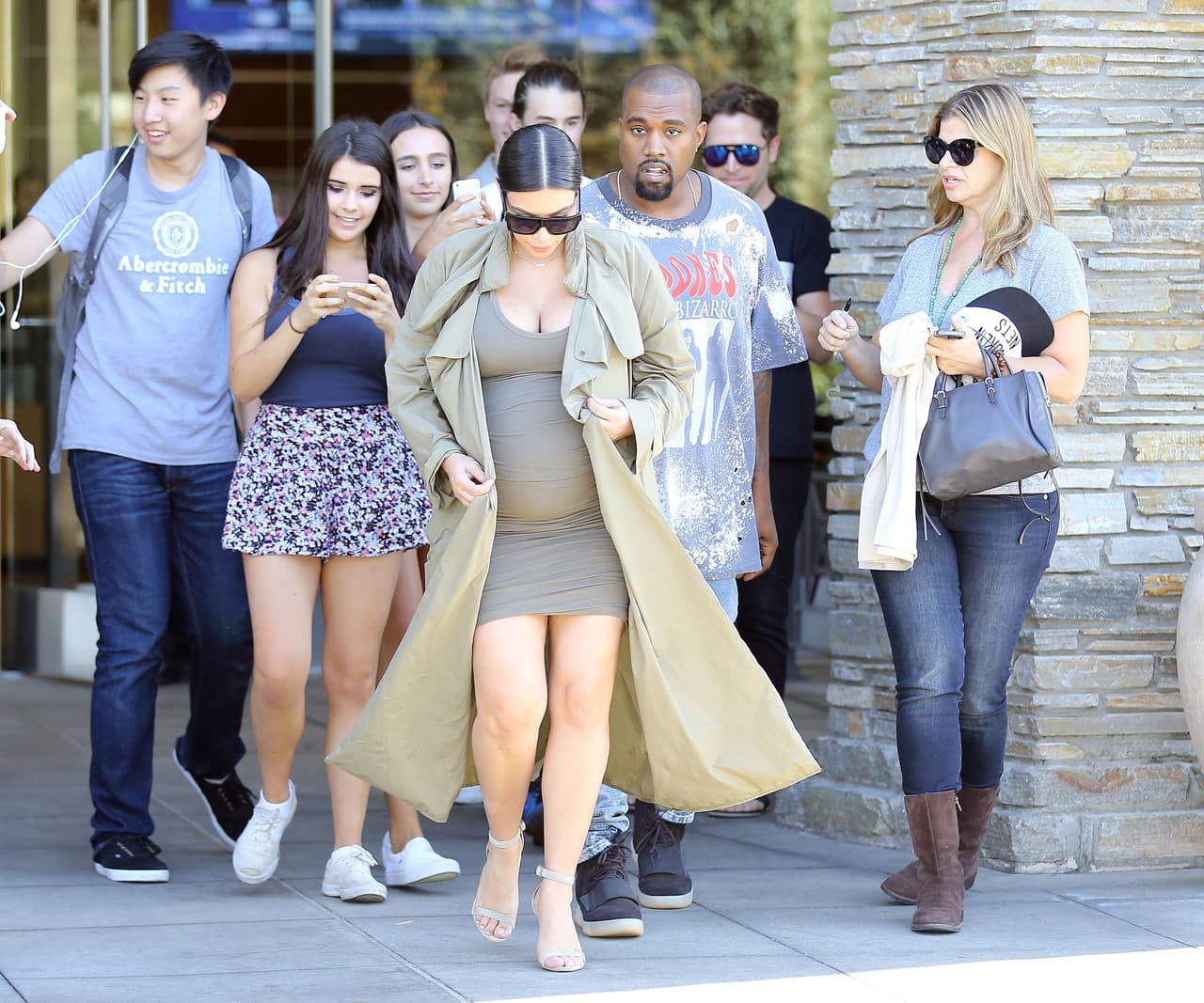 Una docena de jóvenes querían convivir con ellos.