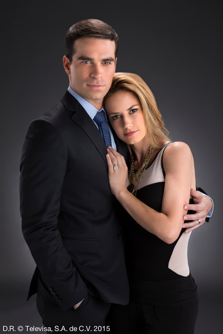 Altair Jarabo aparece interpretando a una mujer buena y sufrida después de haberla visto en cualquier cantidad de maldades de telenovela.