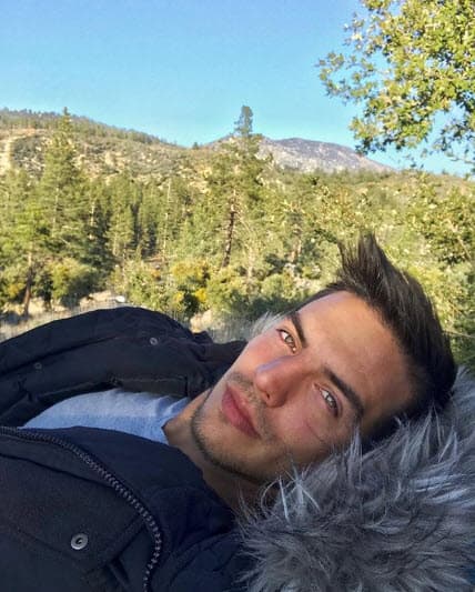 "El chavo (Vadhir) con la cara de 'no, nada qué ver' y fue como muy chistoso porque él fue como de 'qué oso, nada qué ver'", narró la 
<b>pareja de Sebastián Rulli. </b>
<br>