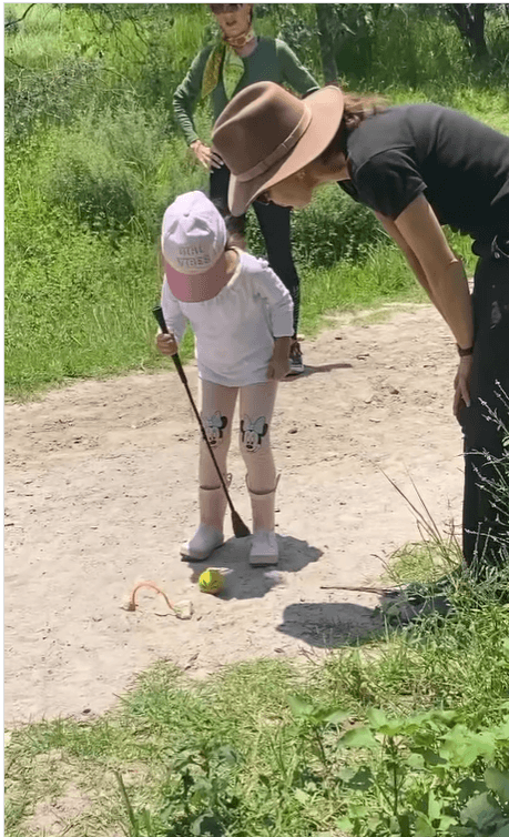 En estos, se le pudo ver en actividades como dibujo, pintura, manualidades, desafíos físicos y más.