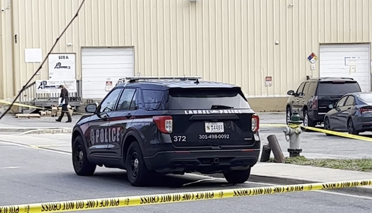 La segunda víctima fue trasladada a un hospital, donde poco después también sucumbió a sus heridas.