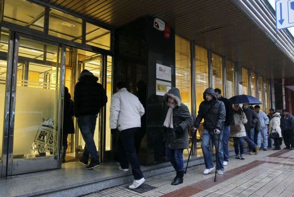 "Seguimos enfrentándonos a una situación insatisfactoria de aumento del paro registrado. Por ello es necesario reiterar la importancia de contar con un marco de confianza y flexibilidad para las empresas, como el que ha establecido la reforma laboral", afirmó la secretaria de Estado de Empleo, Engracia Hidalgo citada en un comunicado del Ministerio.