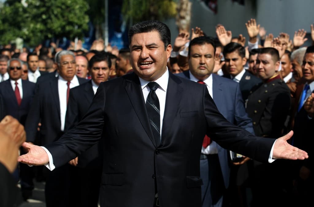 Juez rechaza otra vez la liberación del líder de La Luz del Mundo y seguirá detenido hasta agosto