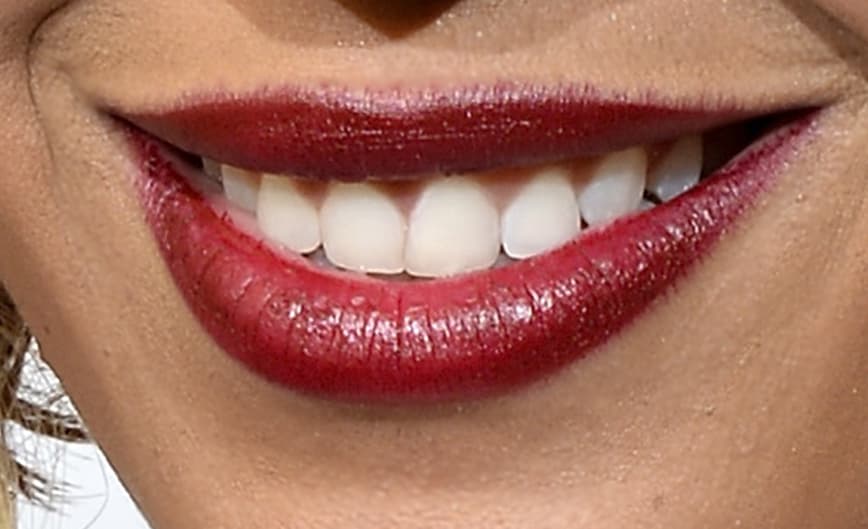 Canta de lo mejor, y está casada con un afamado rapero, con quien emprendió una gira de conciertos en conjunto.