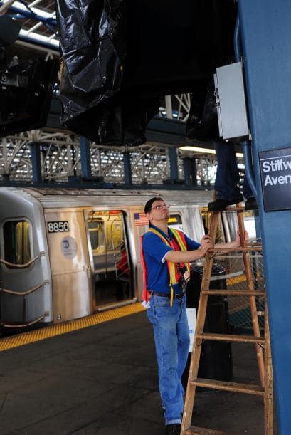 Los usuarios que buscaban formas de llegar a su trabajo antes de que el tren subterráneo reabriera buscaban formas alternativas de transportarse.
