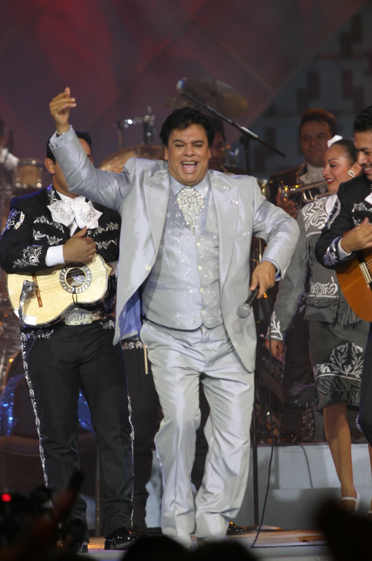 "La resolución que ya tenemos es la negativa del amparo del señor Rosales, lo que significa que se pone fin de manera absoluta a este procedimiento y a la intención del señor Rosales de nulificar el testamento", dijo Pous en entrevista con Ciro Gómez Leyva en marzo de 2019.
<br>