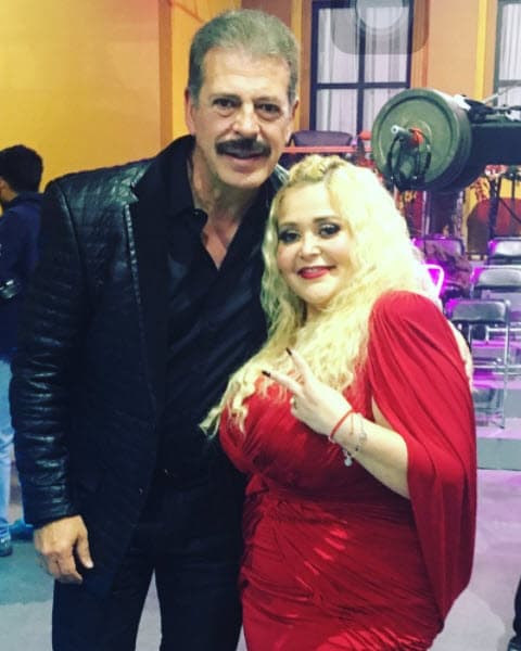 <b><a href="http://www.univision.com/programas/novelas/sheyla-continua-con-cambios-de-imagen-para-bajar-de-peso">Sheyla continúa viendo los cambios en su cuerpo</a></b>, resultado de su esfuerzo y disciplina. Hasta el momento ha perdido más de 132 libras.