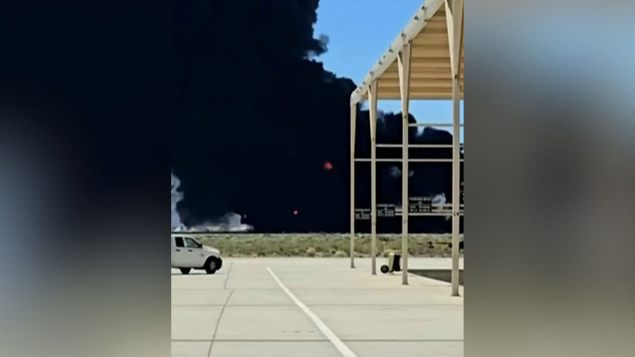 Todo lo que se sabe sobre el bombardero estratégico B-52 que se estrelló en California