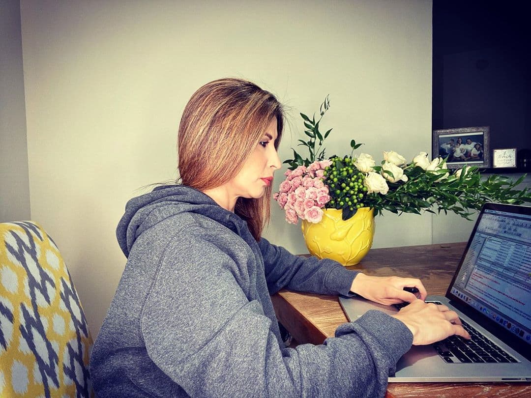 Elyangelica González también obtuvo un resultado negativo, y ello le dio el impulso necesario para seguir trabajando bien duro a cualquier hora desde su casa.