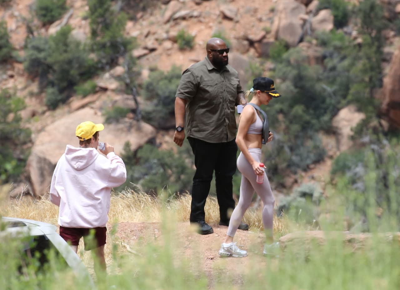 Justin y Hailey llegaron acompañados de su equipo de seguridad.