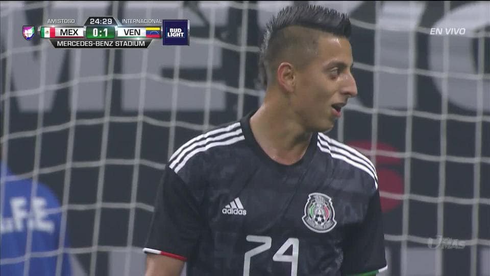 Tiro desviado de Roberto Alvarado