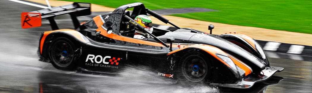El 
<b>Radical SR3 SRX</b> lleva un motor de 1.5 litros y cuatro cilindros, que genera una potencia de 256 caballos de fuerza, que se contraponen con su bajo peso de 1256 libras. Es de tracción trasera,