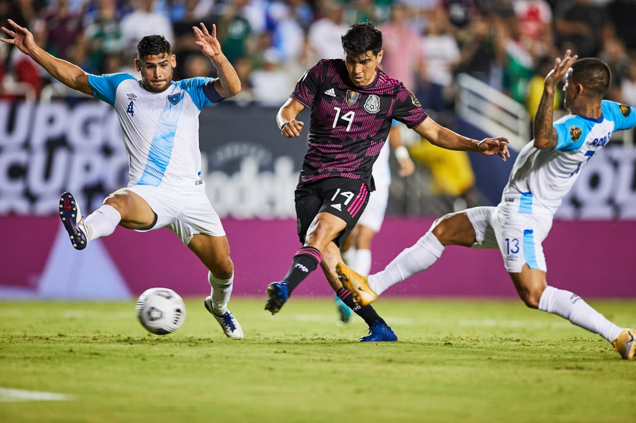 Tras su decepcionante debut ante Trinidad y Tobago, el Tricolor consiguió su primera victoria en la Copa Oro de la mano del 'Mellizo', quien hizo dos goles, y Orbelín Pineda, quien marcó el tercero.