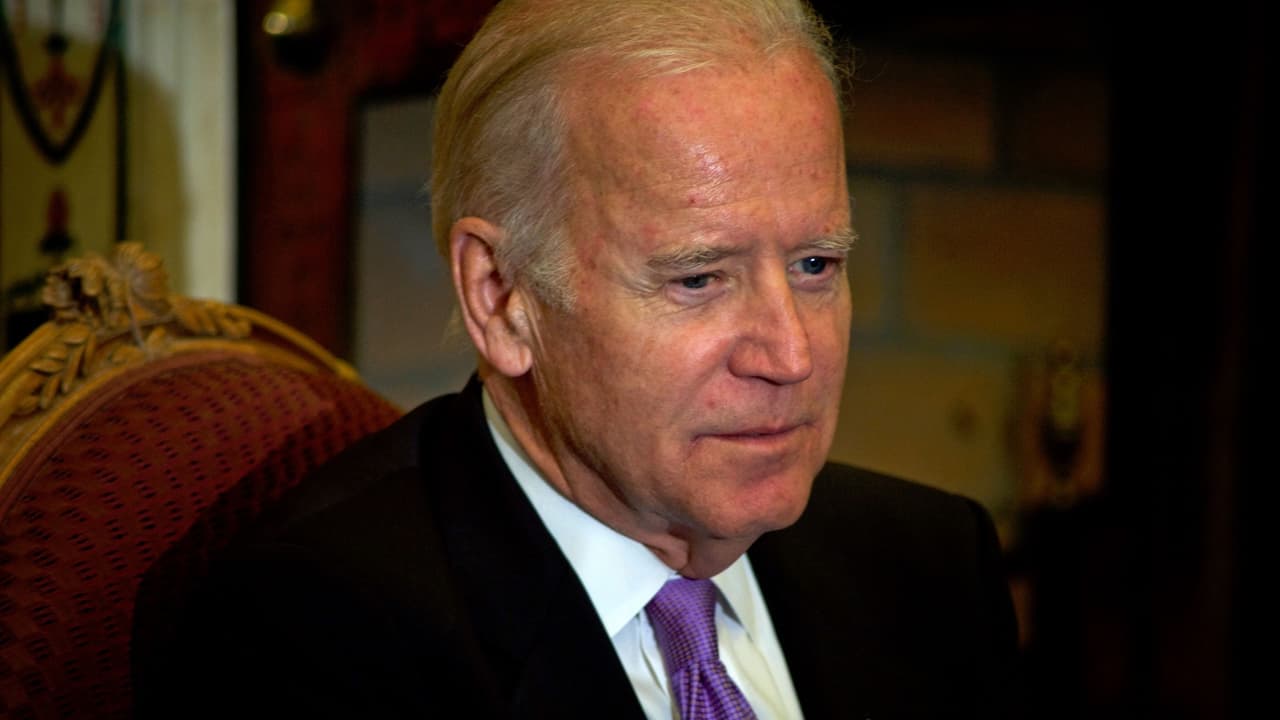 Joe Biden llama a "actuar con unidad" y a parar la violencia tras el tiroteo de Dallas