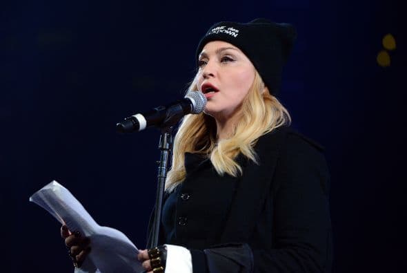 "¡Parece que Maduro no conoce la frase 'derechos humanos'! El fascismo está vivo y florece en Venezuela y Rusia. ¡Ucrania no está lejos!", escribió en su cuenta de Instagram, acompañando su mensaje de una fotografía del mandatario venezolano.