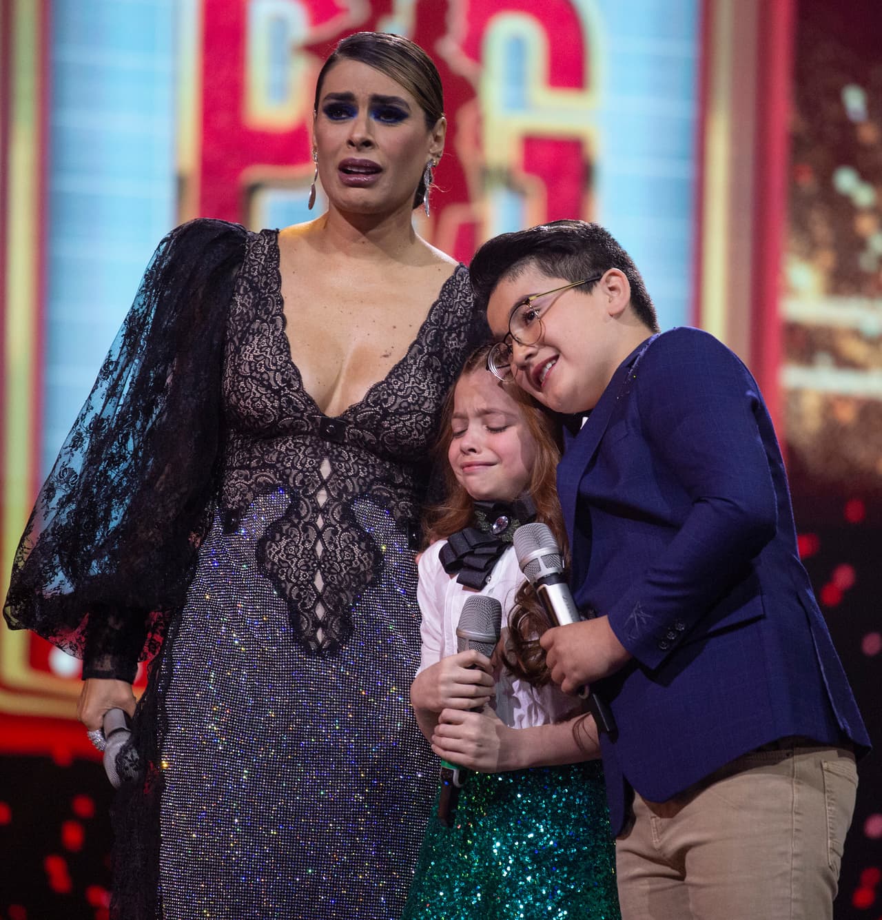 El primer duelo de la noche fue entre Jesús y Valentina en la disciplina de canto. El participante estadounidense fue seleccionado por decisión unánime, mientras que la pequeña originaria de Sonora, México, tuvo que abandonar el escenario.