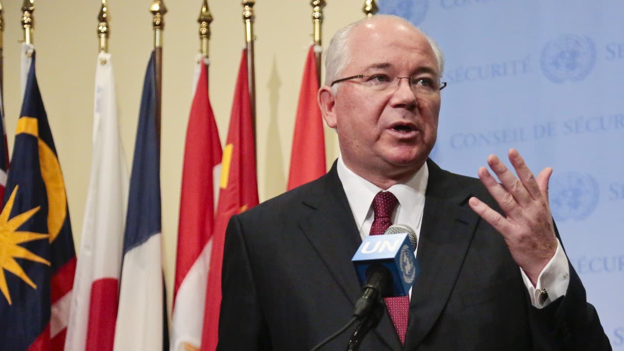 Increpan al embajador de Venezuela ante la ONU cuando comía en un restaurante de lujo en Nueva York