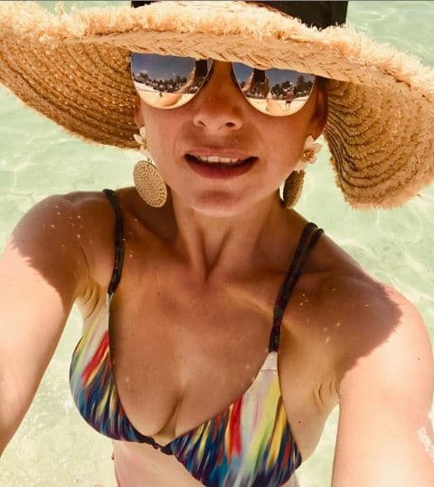 Elizabeth Álvarez mencionó que previo a que Jorge Salinas estuviera con sus hijos mayores, el actor también disfrutó unas vacaciones junto a 
<b><a href="https://www.univision.com/entretenimiento/los-mellizos-de-elizabeth-alvarez-y-jorge-salinas-ya-estan-enormes-fotos">los mellizos Máxima y León</a></b>.