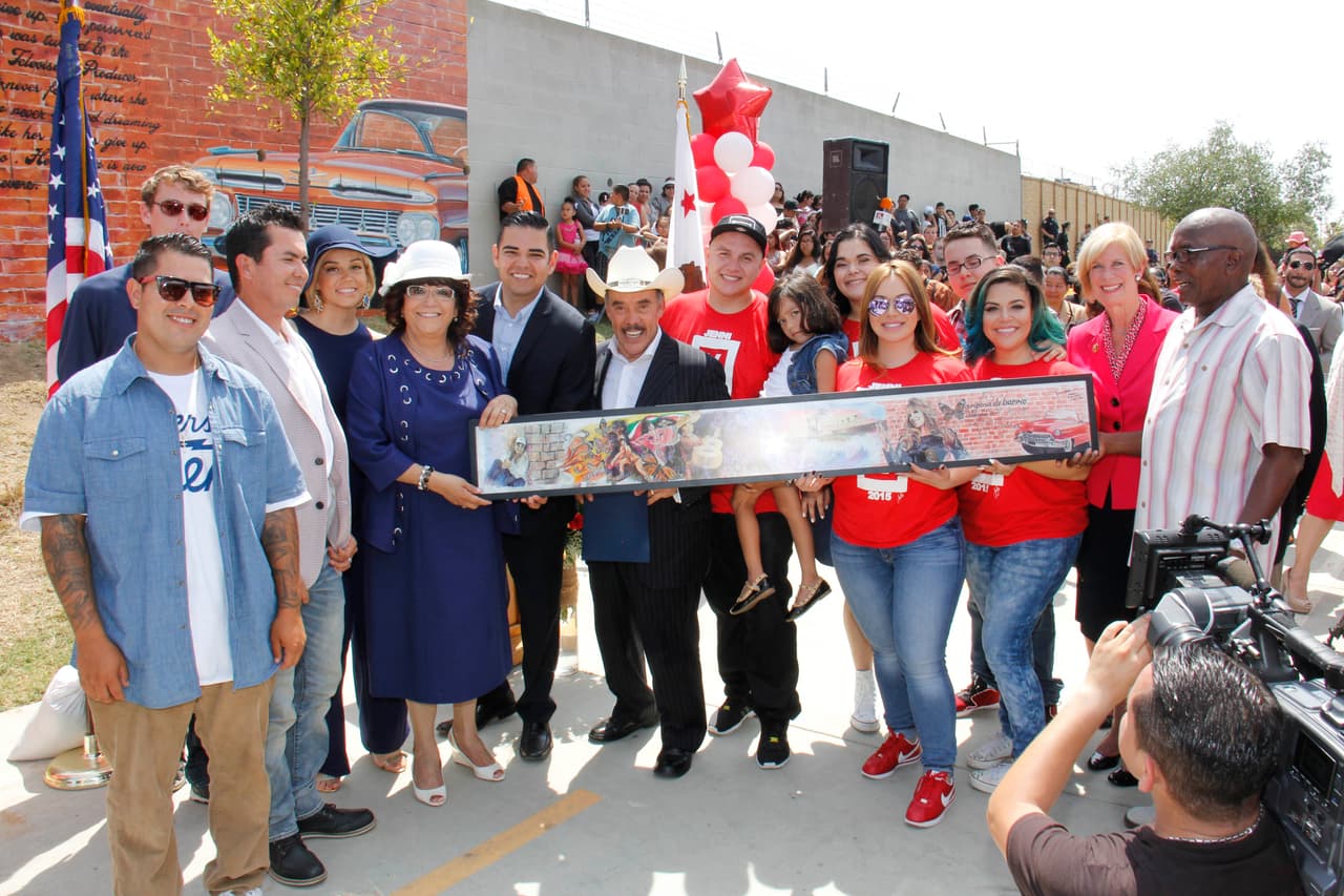 "Los hijos de Jenni no quieren celebrar este día porque dicen que es de tristeza. Quieren festejar mejor el día de su cumpleaños, por eso los homenajes se hacen en esa fecha (2 de julio)", dijo Doña Rosa Saavedra.