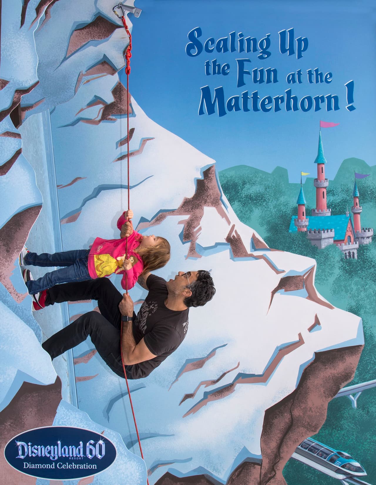 Camil no ha sido el único actor que ha sacado al niño que lleva dentro en los parques de Disneyland.