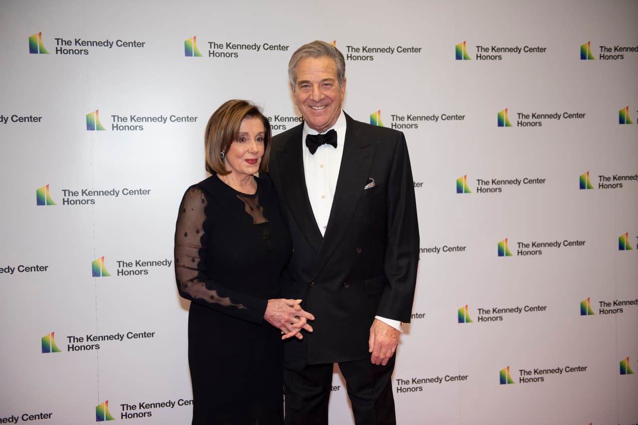 Arrestan al esposo de Nancy Pelosi por conducir presuntamente bajo la influencia del alcohol