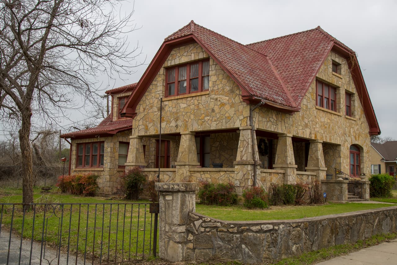 Una de las construcciones más icónicas cerca al centro de Hico, Texas.
