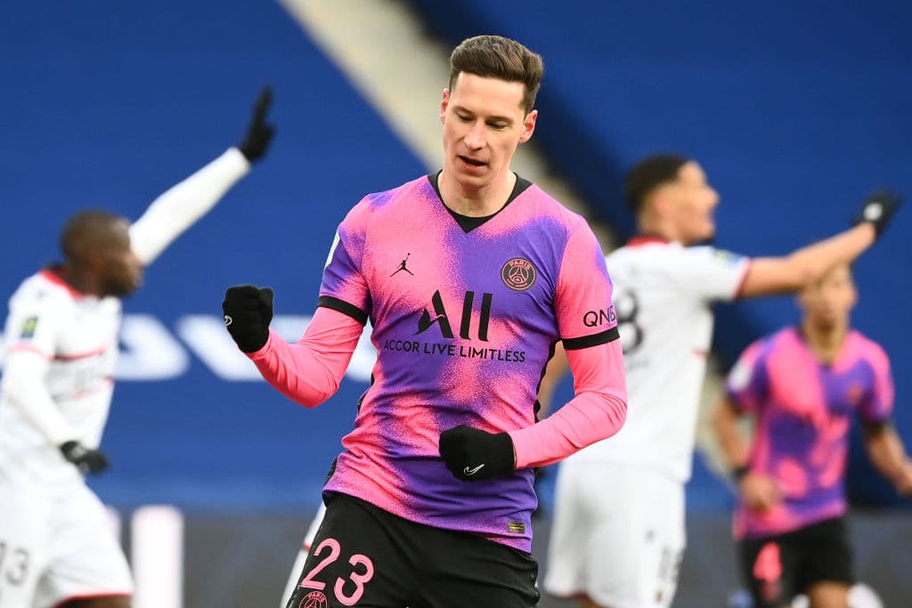 Draxler (22’) adelantó a los de Pochettino y Marcos Lopes (50’) emparejó los cartones. Moise Kean (76’) regresó la ventaja para los locales. El próximo martes, PSG se medirá al Barcelona en los Octavos de la máxima justa de clubes de la UEFA.