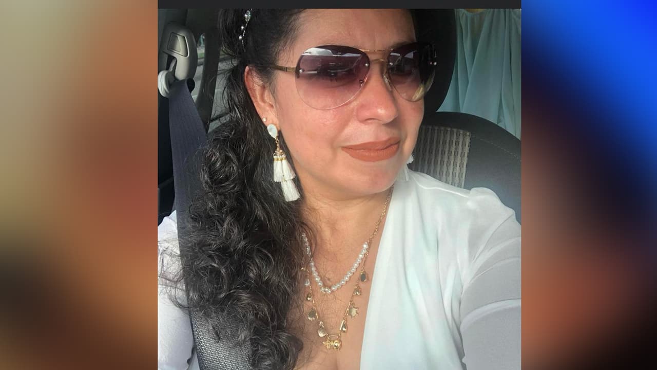 “Nos sentimos impotentes, ya no avanzamos en nada, no tenemos razón del fiscal, 
<b>las autoridades nos dejaron de dar información desde la primera semana de diciembre</b>”, dijo a Univision 45, Lorena Martínez, hermana de Dulce.