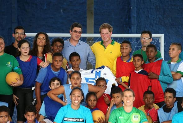 Harry llegó a la sede de Acer, una asociación de apoyo a niños en riesgo.