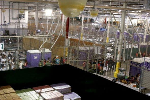 En información de última hora, legisladores presenteran el lunes proyecto de ley para proteger menores indocumentados en deportaciónY el Congreso de Estados Unidos. ¿Quieres ver más Noticias de inmigración aquí