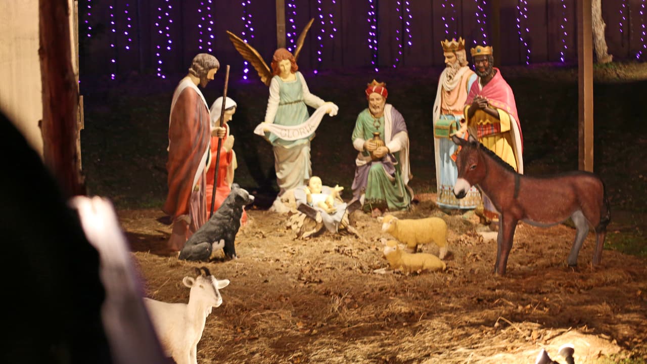 En el recorrido hay un escenario dedicado al nacimiento de Jesús.