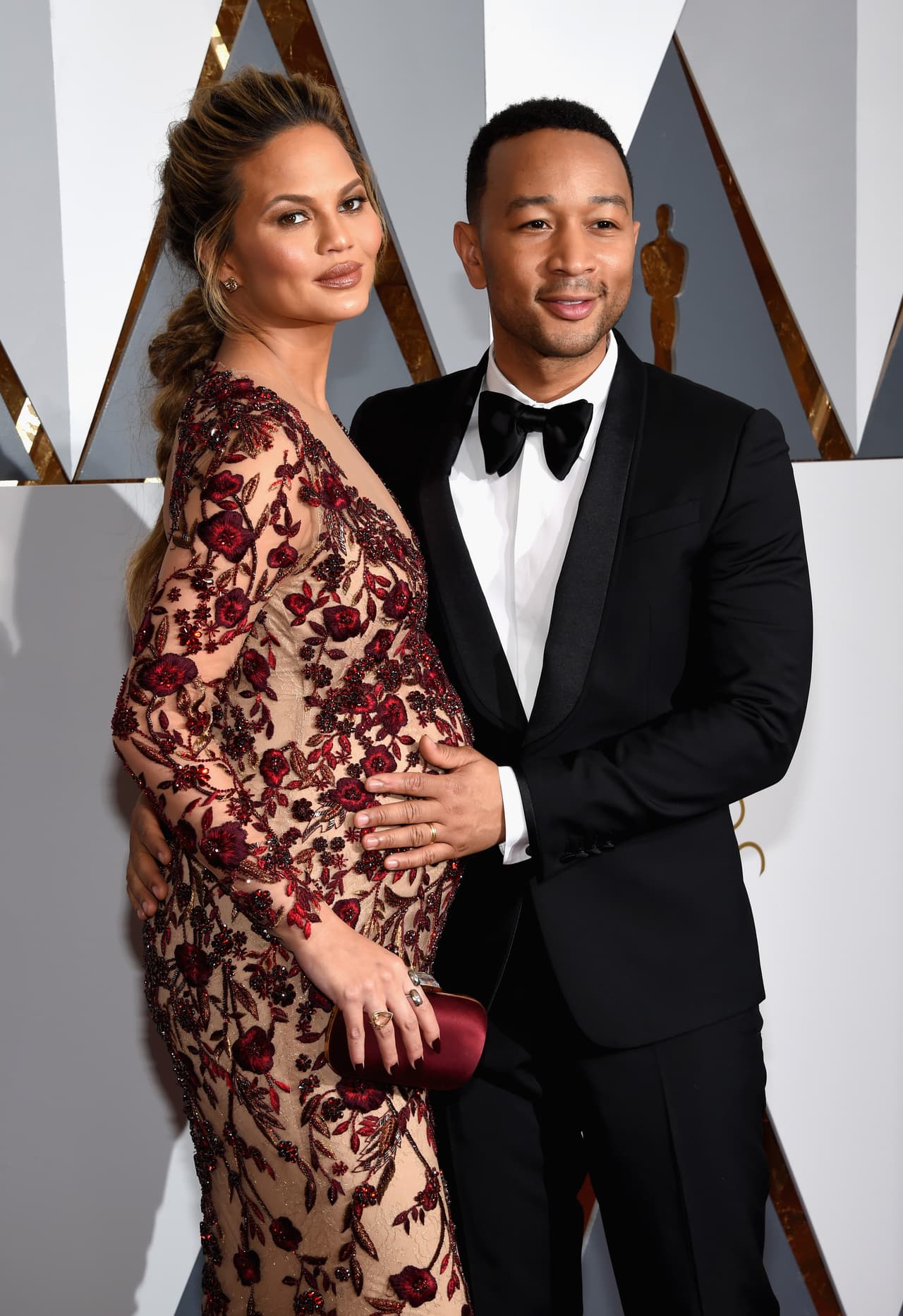 Chrissy Teigen pidió consejo a Barack Obama sobre el nombre de su bebé