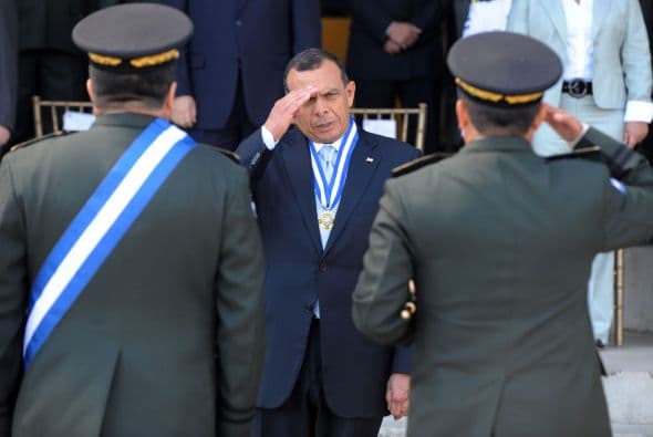 Según Lobo, el entonces presidente le afirmó que su contrincante le iba ganando por 15 puntos porcentuales.