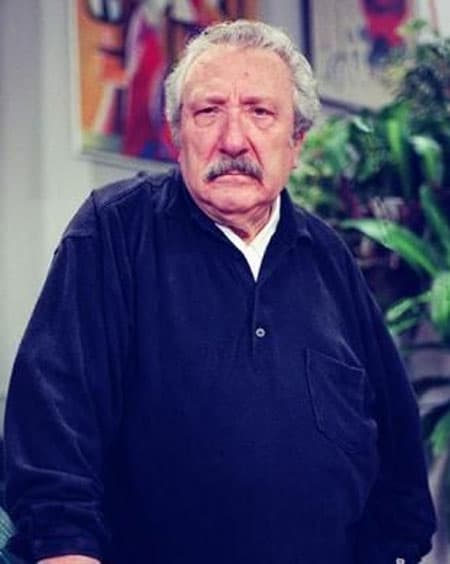 Debutó en la actuación en la década de los 60, a pesar de tener una carrera como músico en su país. Su talento lo llevó a trabajar en cine, teatro y televisión.