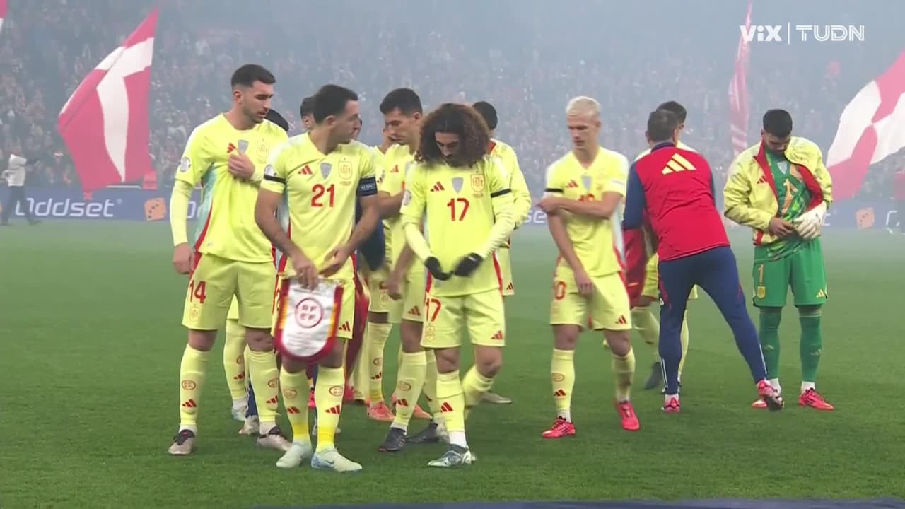 ¡Gran ambiente! Dinamarca recibe a la invicta España